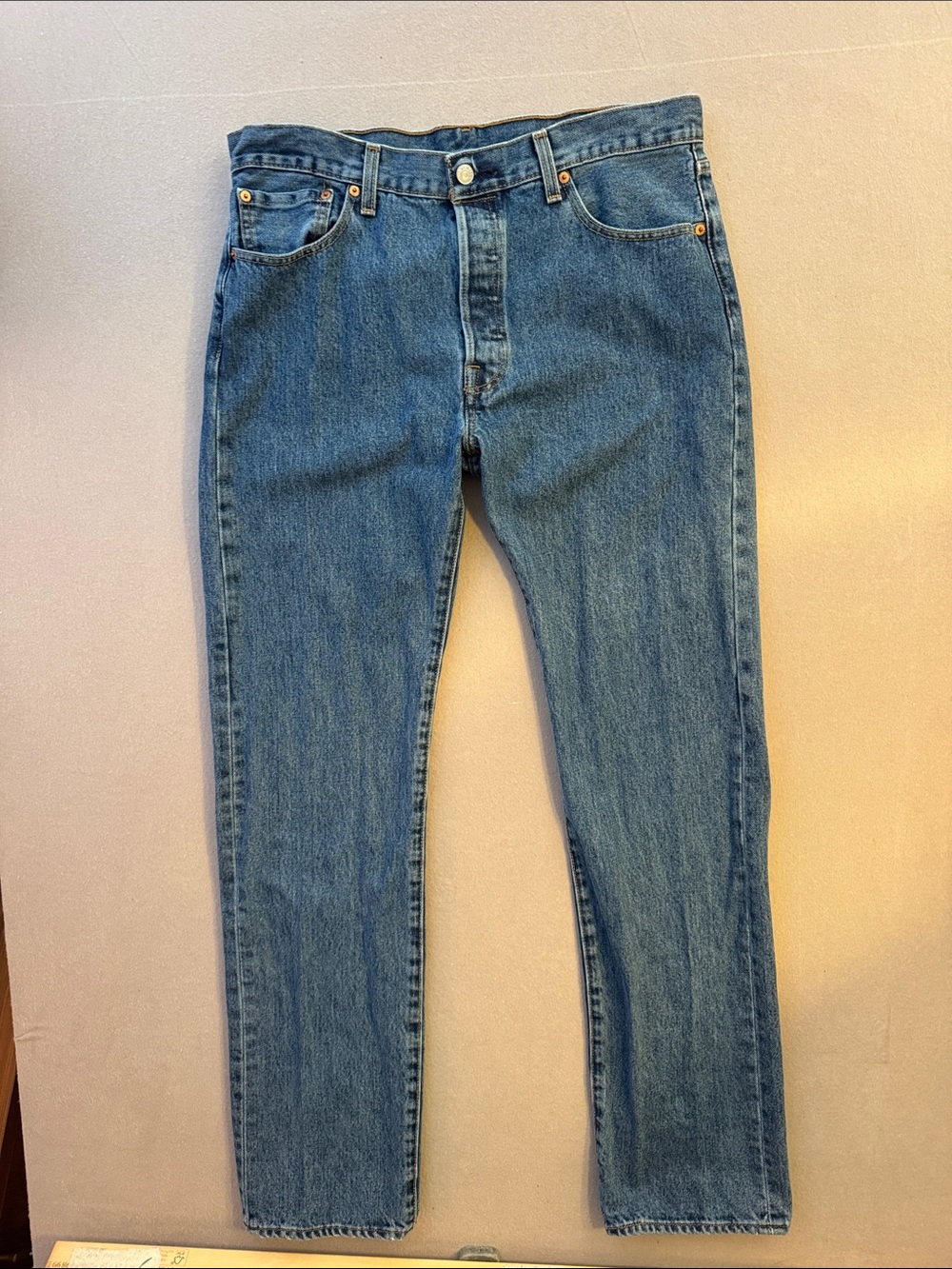 Levi's 501 original fit 34 x 34 button button fly stonewash blue